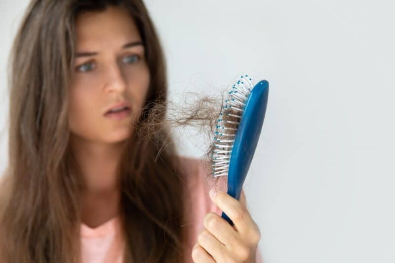 Слабке волосся - Які причини та ознаки слабкого волосся?