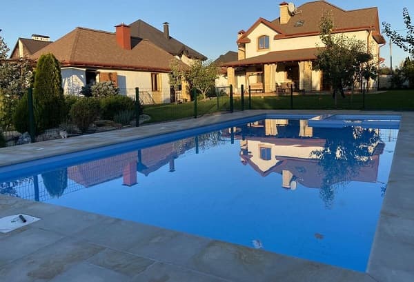 Купити басейн в землю в компанії Modern Pools