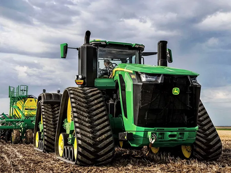 Найкращі причини вибрати трактори John Deere