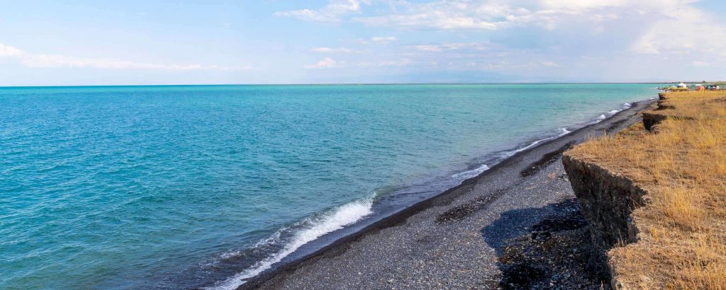 Чем примечателен отдых на озере Алаколь