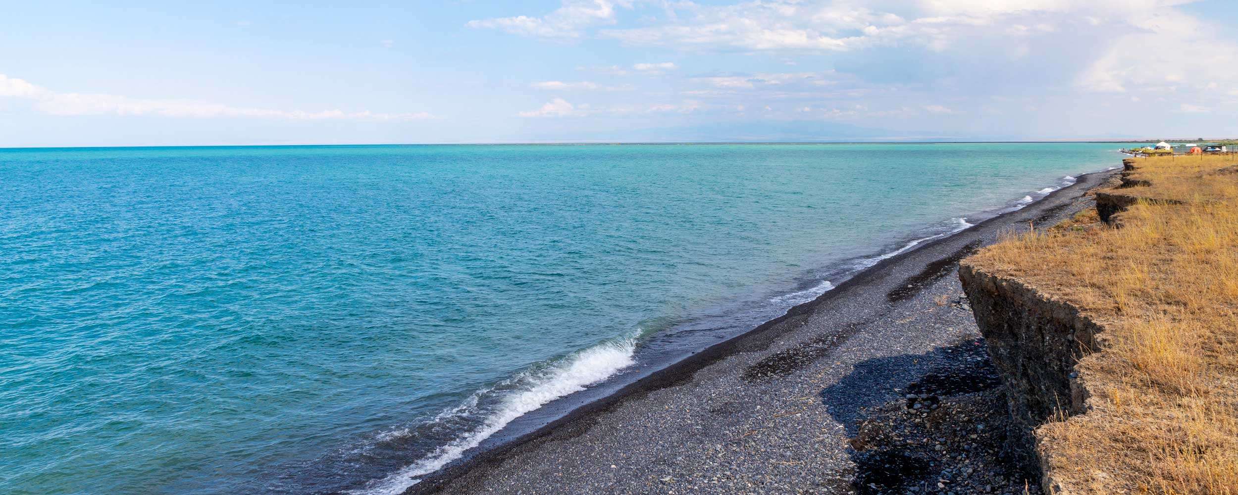 Чем примечателен отдых на озере Алаколь